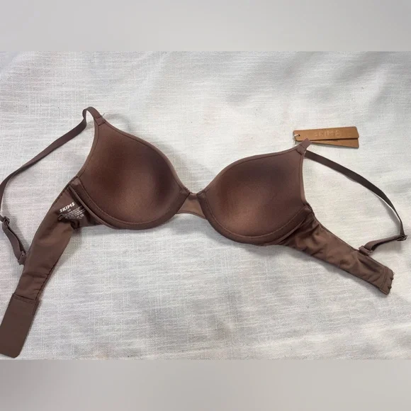 NEW WITH TAGS SKIMS Fits Everybody T-Shirt Bra 32A - Picture 2 of 5